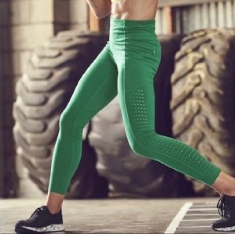 Athleta green laser cut contender 7/8 leggings